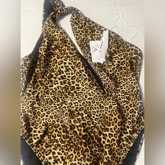 Windsor Animal Print One-Piece Swimsuit - Picture 6 of 9